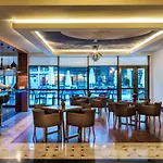 אתר נופש Kaya Thermal & Convention איזמיר