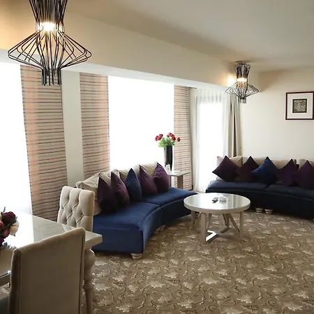 カヤ サーマル ＆ コンベンション