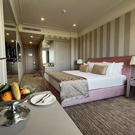 リゾート カヤ サーマル ＆ コンベンション 5*